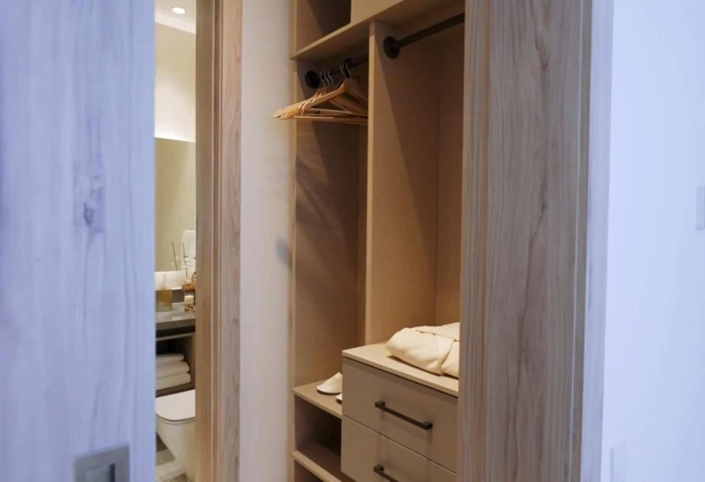 Le Parc Residences - Luxury Suites キト エクステリア 写真